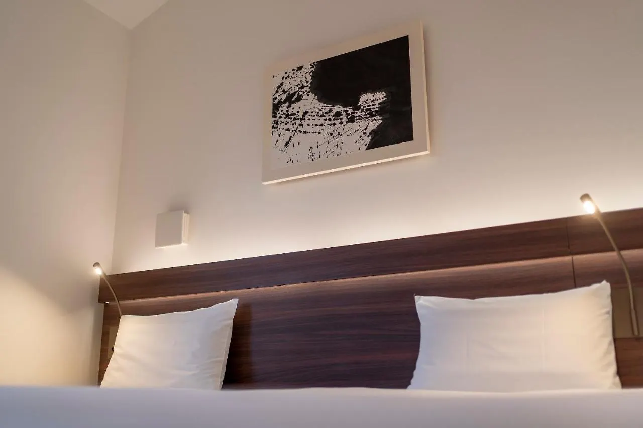 Resi Stay Jisco Hotel Kyoto Goshonishi 0*,  Japón